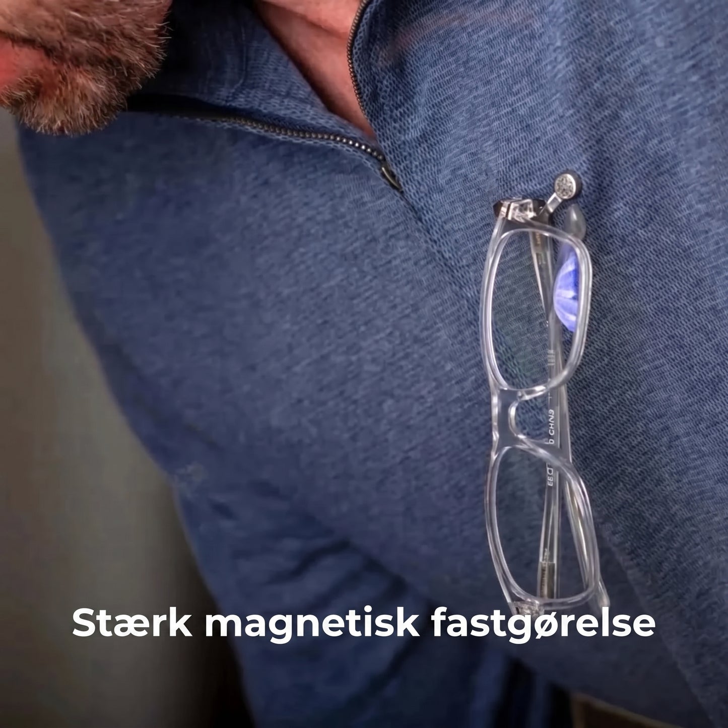 Magnetisk brilleholder til tøj