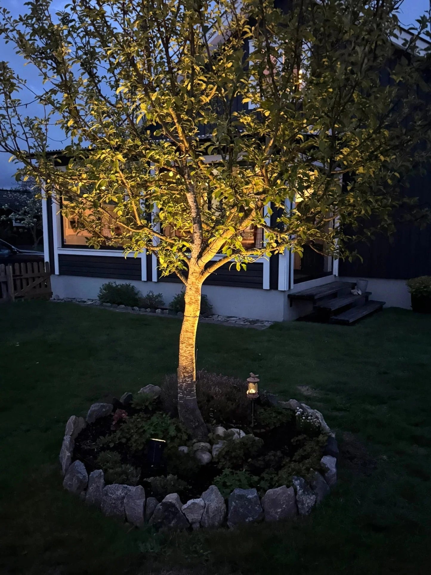 Solcellelampe til haven