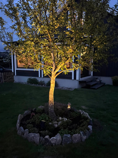 Solcellelampe til haven